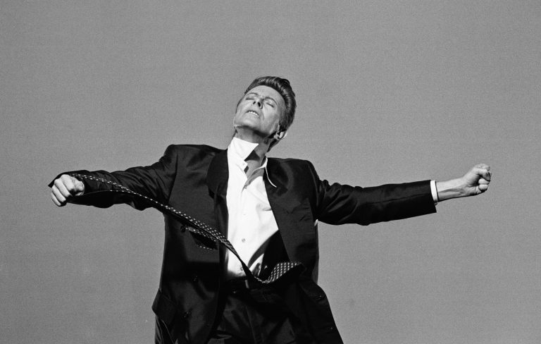 Watch The Libertines, The Horrors, Anna Calvi, The Molotovs and more perform David Bowie covers for new ‘Heroes Never Die’ tribute special