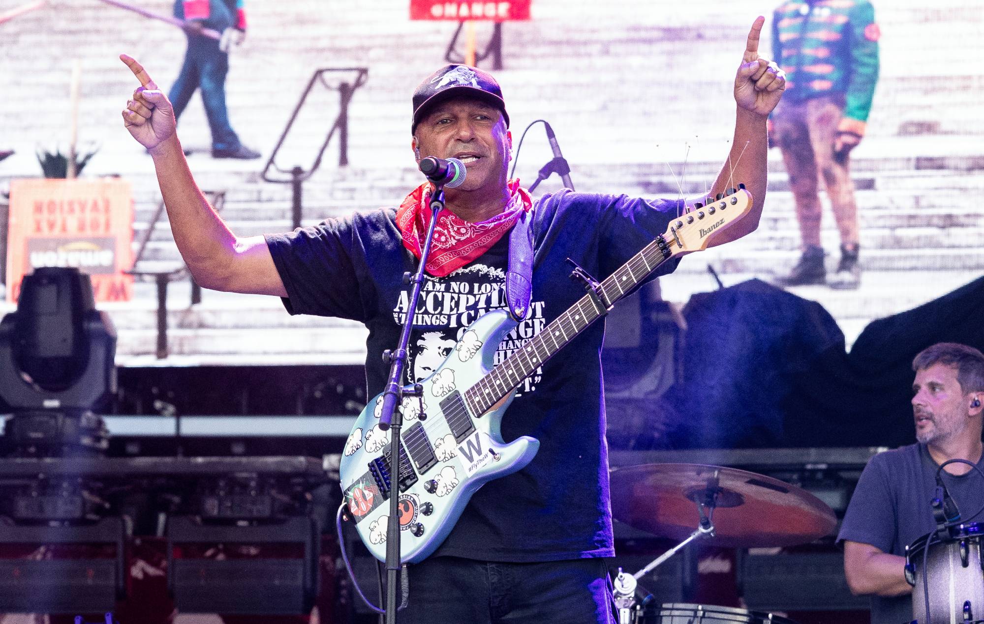 Watch Tom Morello rock Minneapolis ICE protest show with Rage Against The Machine, Audioslave and Woody Guthrie songs