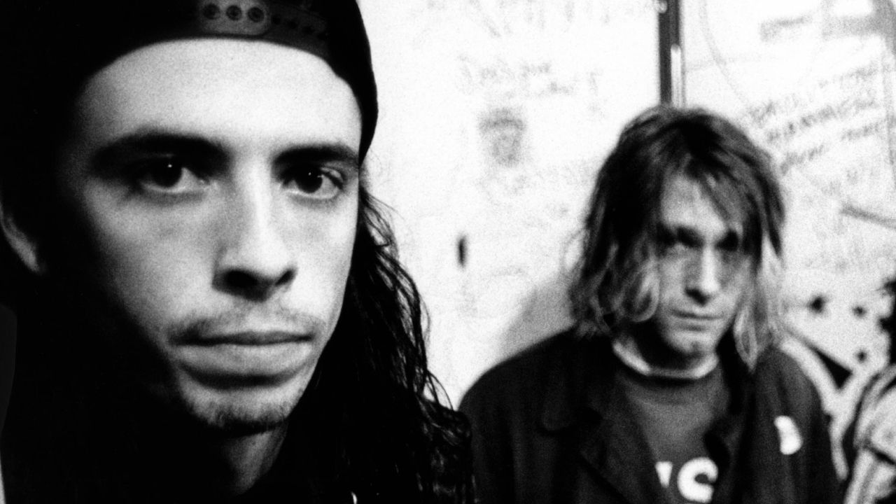 “What’s the last thing a drummer says before getting kicked out of the band? ‘Hey guys, I have a song that I think we should play!'” The story behind the forgotten Nirvana song that Dave Grohl was too nervous to include on their final album