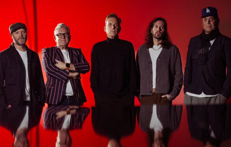 A announce ‘Prang’ – their first new album in 20 years – with strutting new single ‘Hello Sunshine’