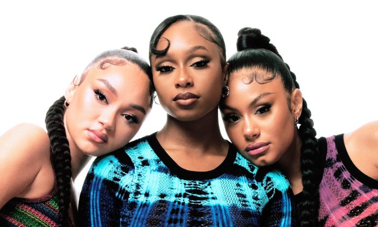 FLO Swing By NPR Tiny Desk