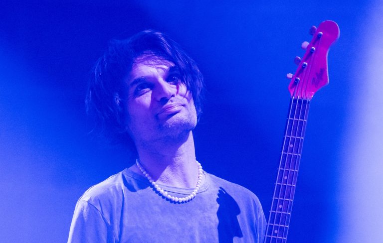 Radiohead’s Jonny Greenwood explains how “music and art should be above and beyond political concerns” 