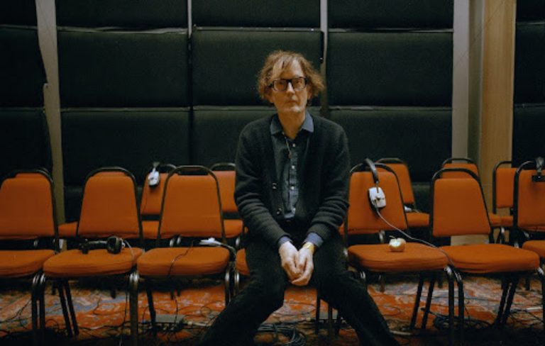 Pulp share the raw and primal ‘Begging For Change’ from War Child’s ‘Help(2)’