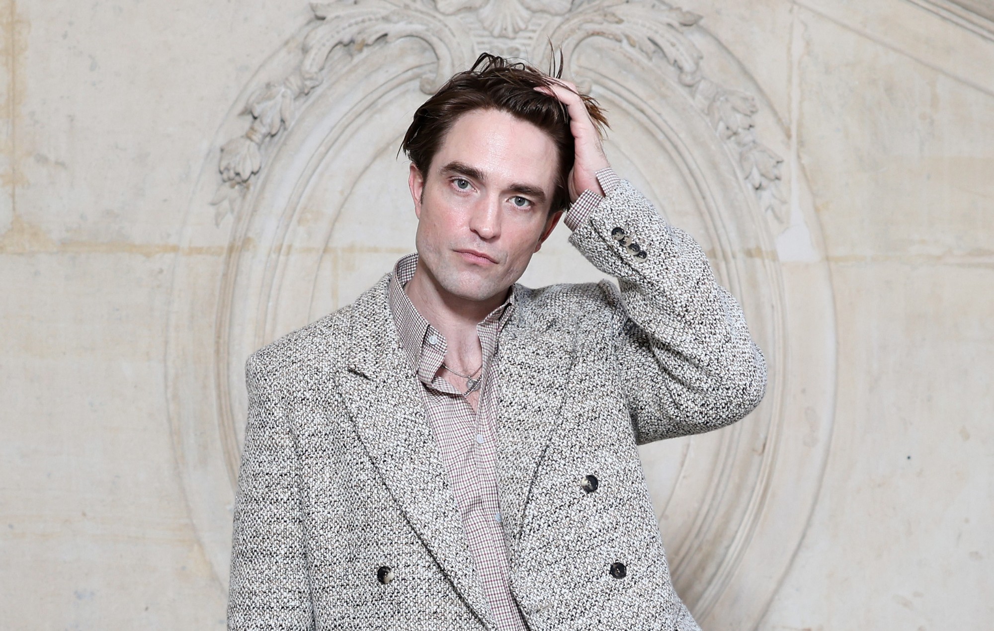 Robert Pattinson’s therapist once asked him if he was on drugs because they “couldn’t understand him”