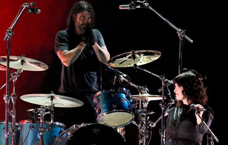 Dave Grohl “had no idea” daughter Violet had signed a record deal until she told him at dinner