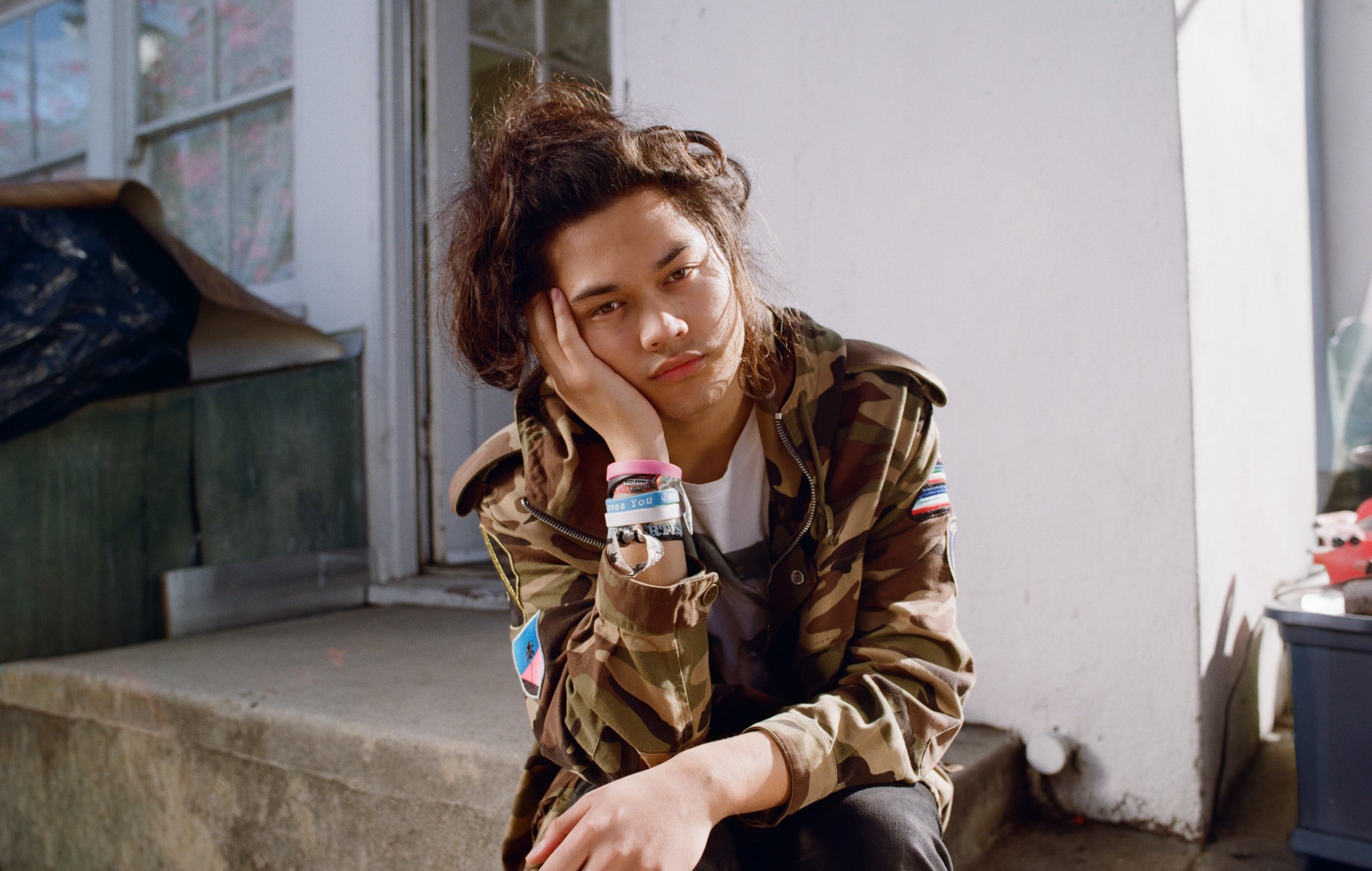 Feng – ‘Weekend Rockstar’ review: A visionary indie-pop-rap blend with short-sighted bars