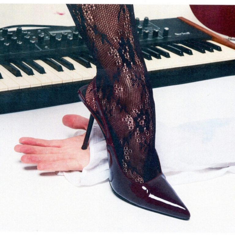 Los Angeles Artist Chelsey Boy Unveils Seductive Cover of Singapore Sling’s “Freaks”