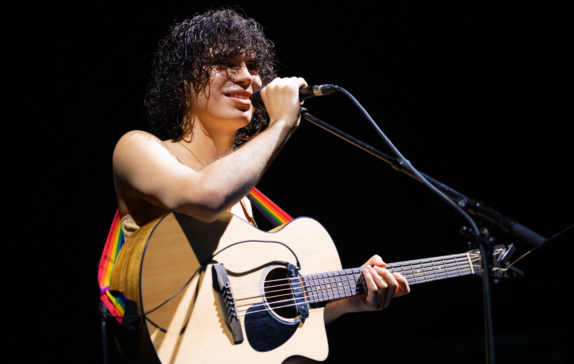 BRITs Critics Choice winner Jacob Alon announces special “in the round” London show and extra UK and Ireland tour dates