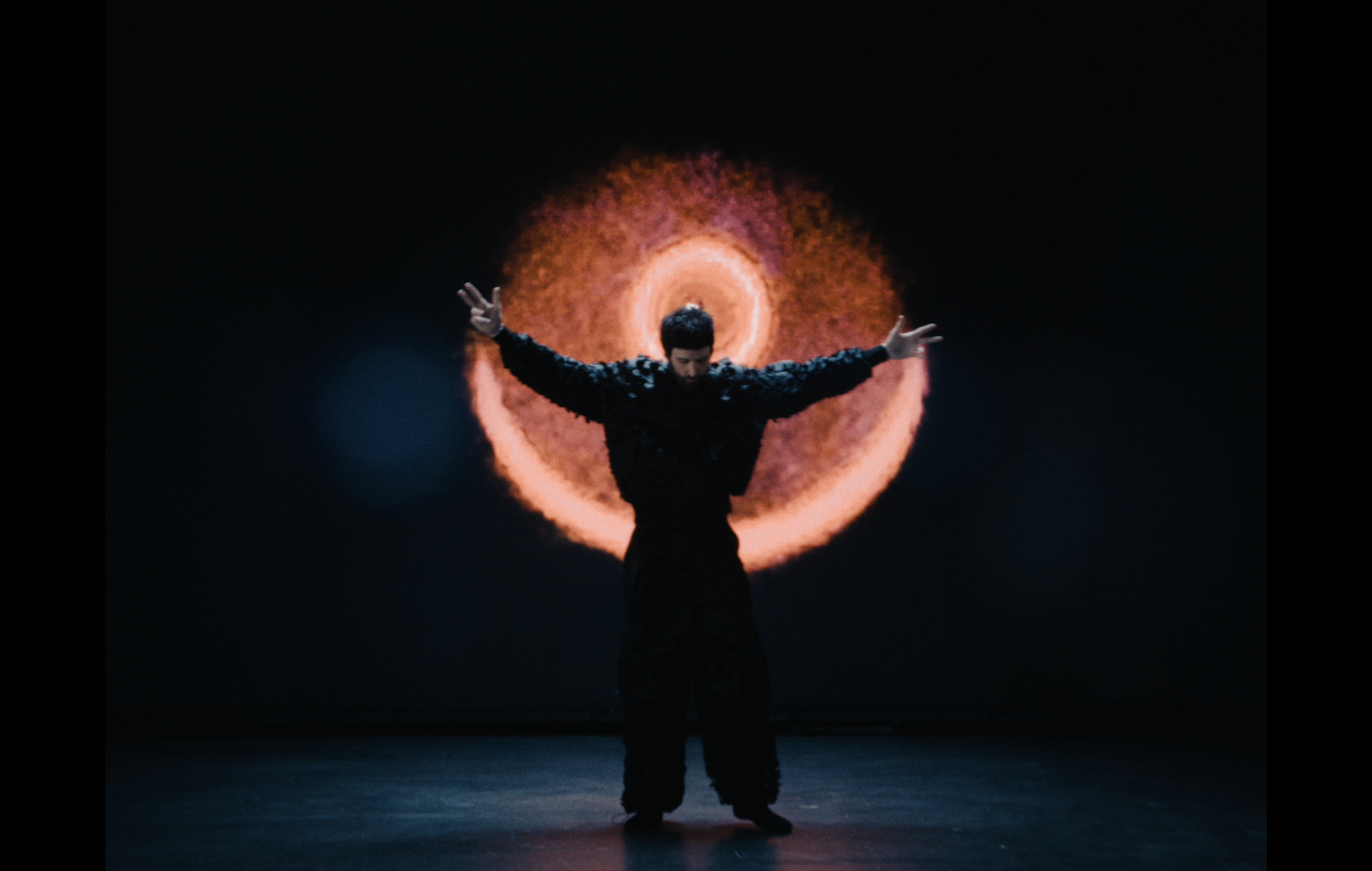 Kasabian on teaming up with Calvin Harris for ‘Release The Pressure’: “Banger incoming. Hotel vibes”