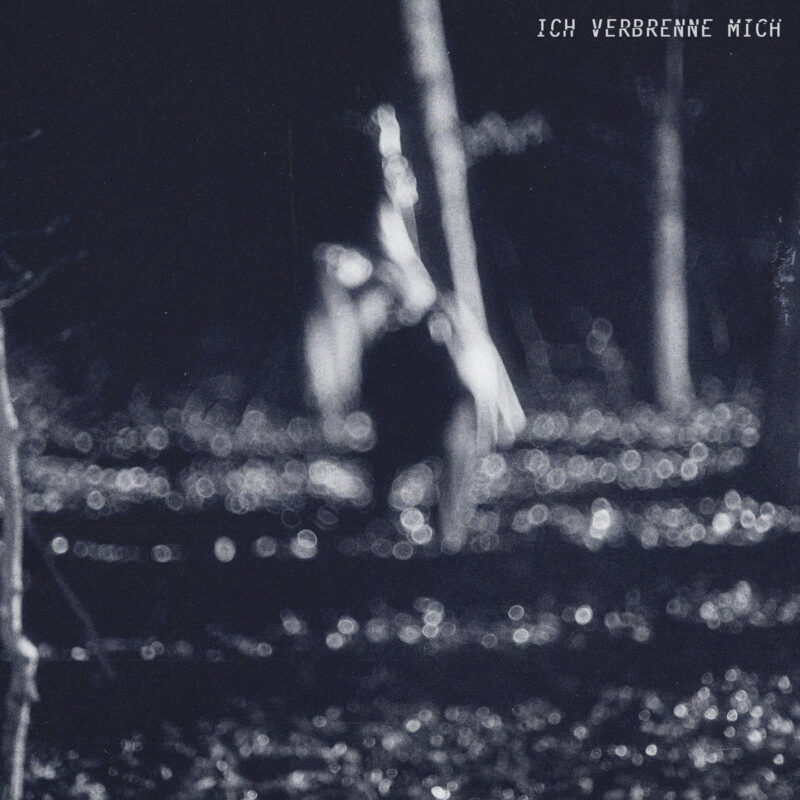 Darmstadt Post-Punk Duo LATEX Debut Fiery New Single “Ich Verbrenne Mich”