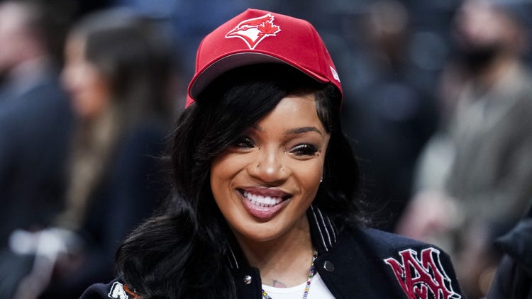 GloRilla’s Sister, Scar Face Woods, Says The Rapper Is “Obligated” To Give Their Family This Amount Of Money — See It Here