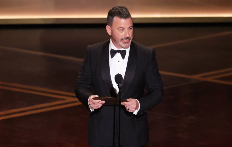 Jimmy Kimmel rips into Donald Trump at the Oscars: “He’s mad his wife isn’t nominated”