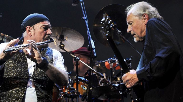 “I said, ‘Just start again. It would be good for you.’ He persuaded me to stay. I never felt good about it”: Martin Barre tried to quit Jethro Tull in 1980, but Ian Anderson wouldn’t have it