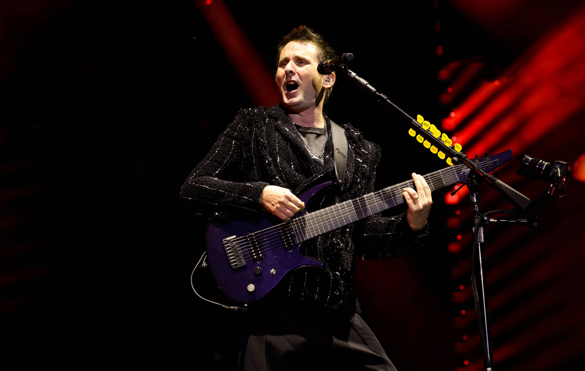Fans react to new Muse single ‘Be With You’: “Need to take more risks with their songwriting”