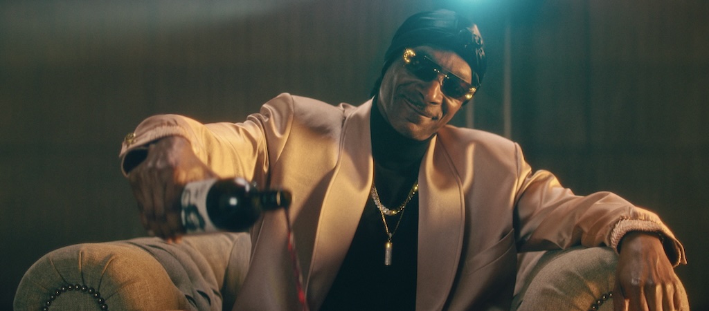 Snoop Dogg Pours One Out For Tupac With A New ‘2 Of Amerikaz Most Wanted’ Wine