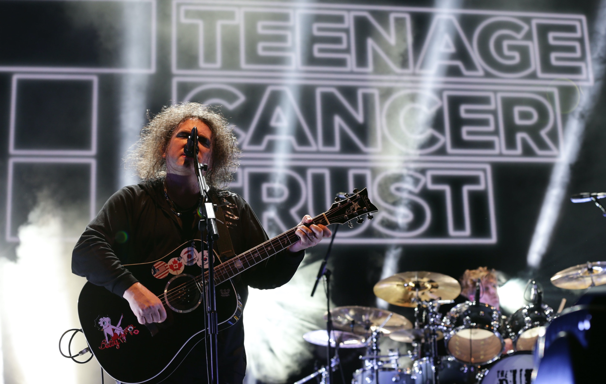 Livestreams, comperes and line-up addition announced for Robert Smith’s Teenage Cancer Trust gigs at London’s Royal Albert Hall