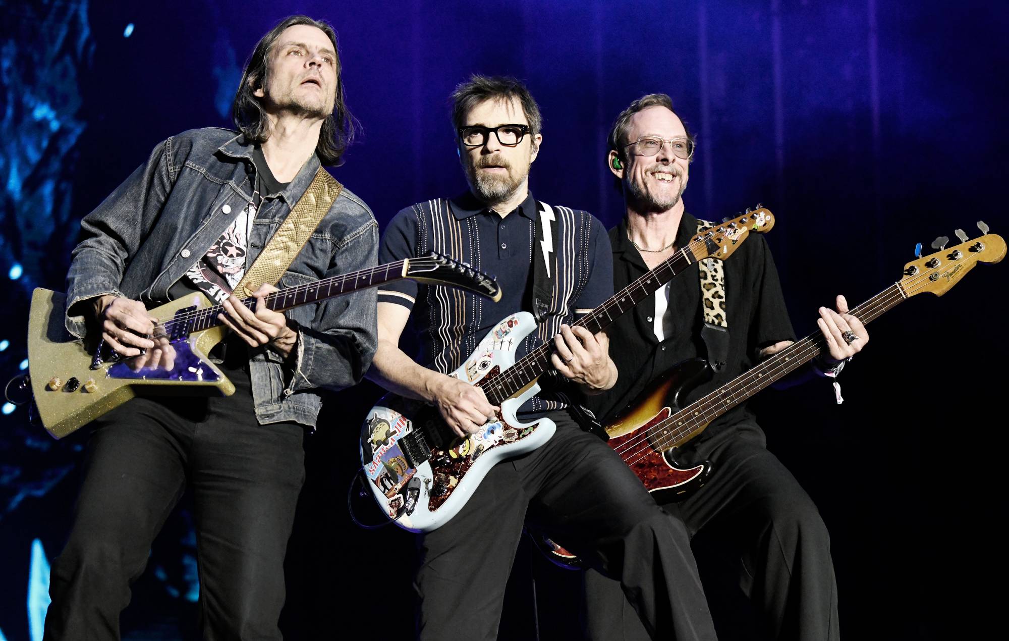 Watch Weezer play a surprise rooftop gig for their ‘The Gathering’ tour “initiation week”