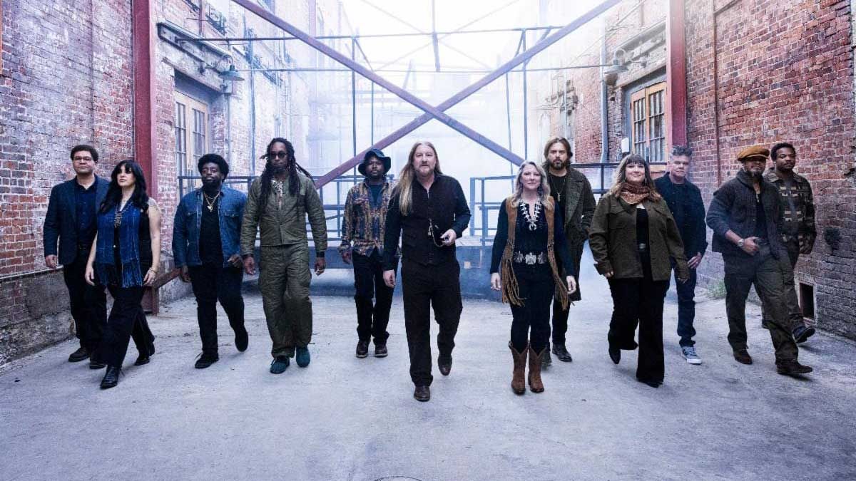 “One of America’s great bands just got alittle bit greater.”Tedeschi Trucks Band continue the search for transcendence on the sublime Future Soul