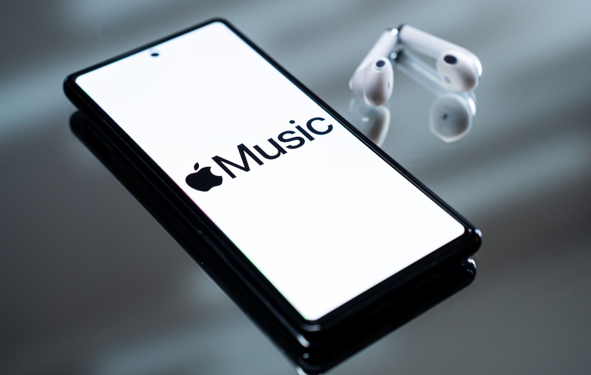 Apple Music will know let you know if you’re listening to music made with AI