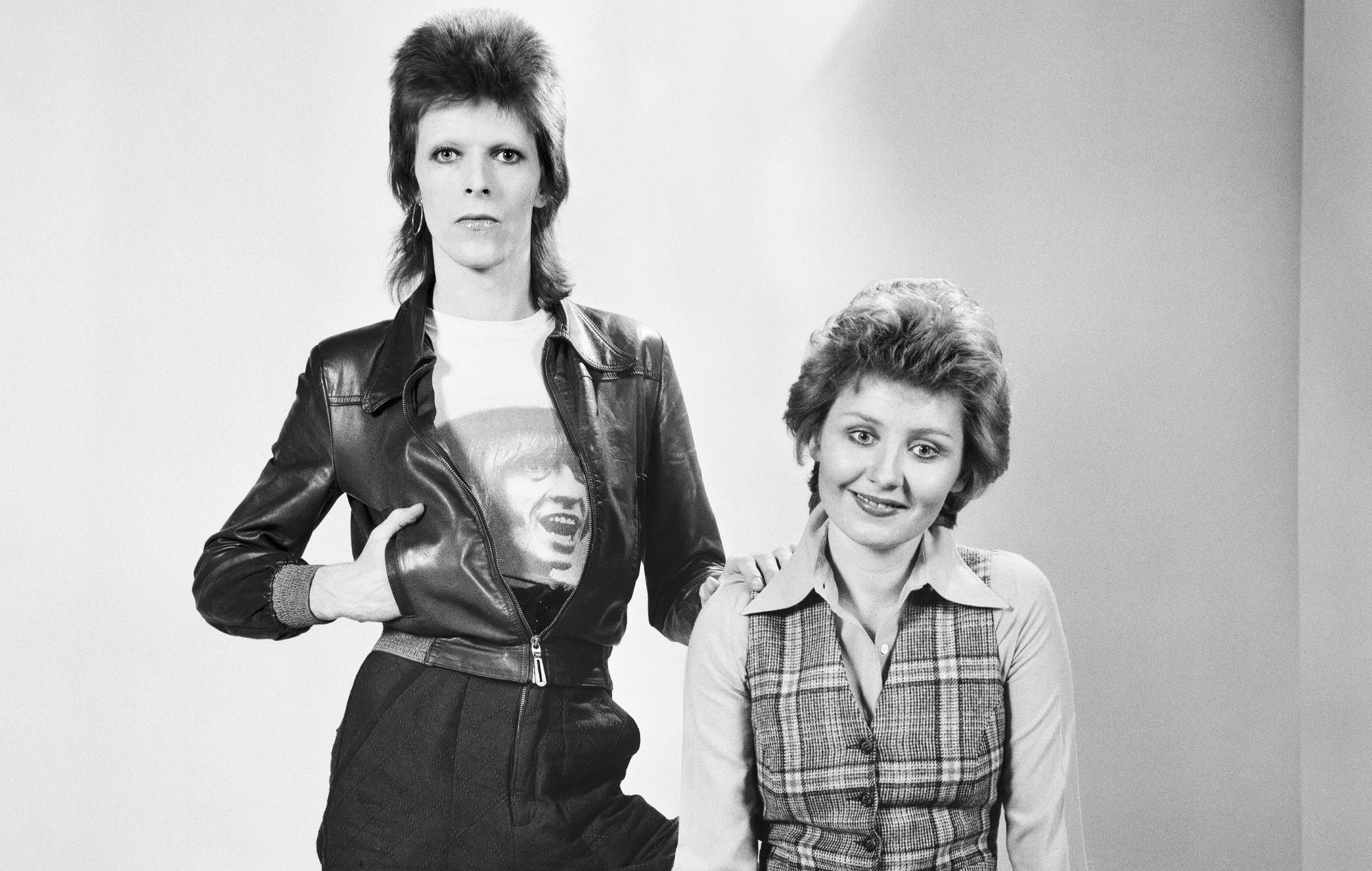 Lulu reveals sexual relationship with David Bowie, compliments his thighs