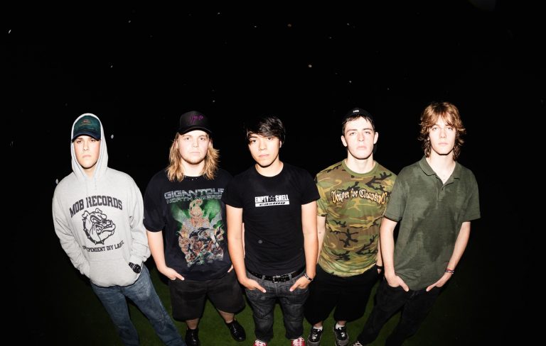 Dive into I Promised The World’s crowd catharsis: “Don’t just stand there, it’s a hardcore show”