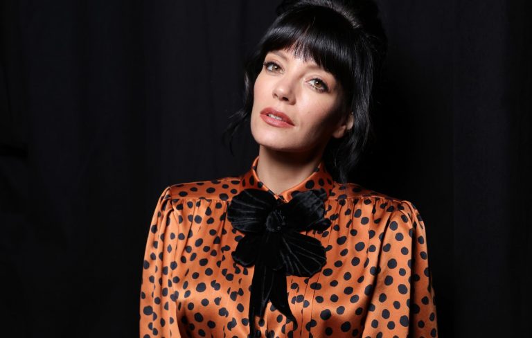Lily Allen performs in receipt dress showing David Harbour’s alleged gifts for other women