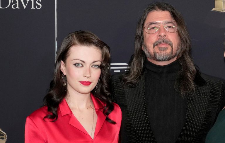 Violet Grohl’s ’595′ was inspired by “old sex phoneline” T-shirt that dad Dave “hid” from her