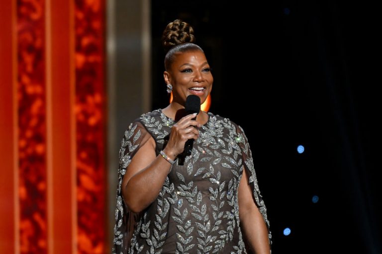 Queen Latifah To Host The 52nd Annual American Music Awards