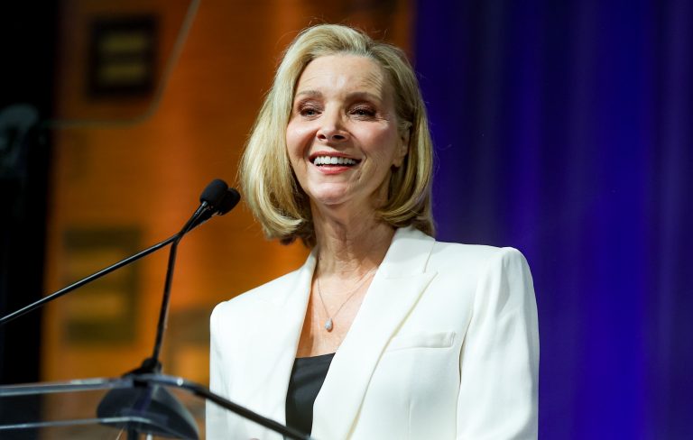 Lisa Kudrow says “mean” ‘Friends’ writers were “brutal” to cast and discussed “sexual fantasies” about female stars