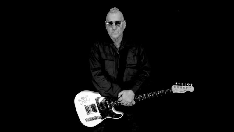 “Mike lived a life of beauty and never gave up right to the very end.” Details of the final album by The Alarm confirmed