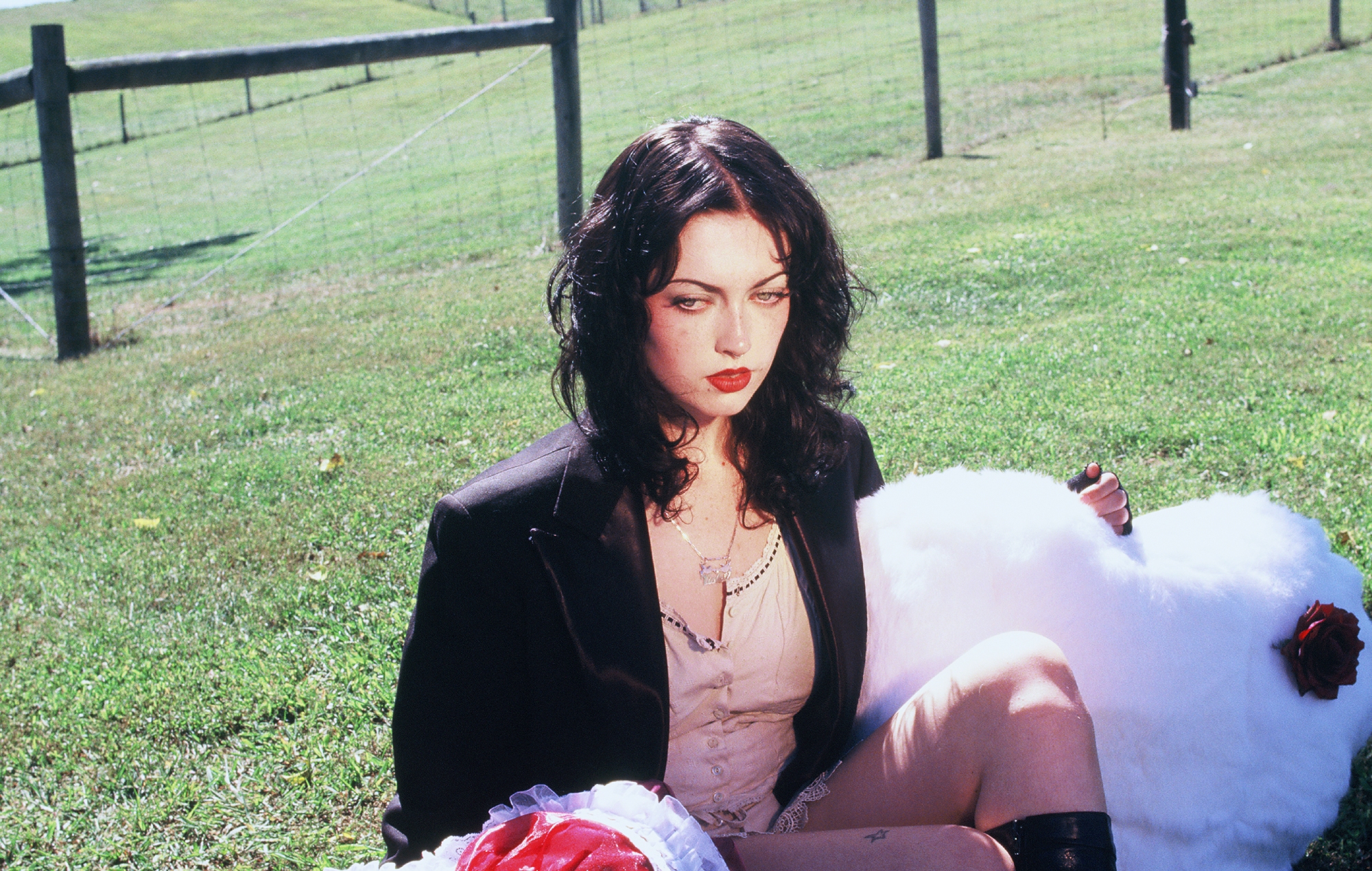 Violet Grohl shares menacing new single ‘Cool Buzz’ and announces debut headline tour dates