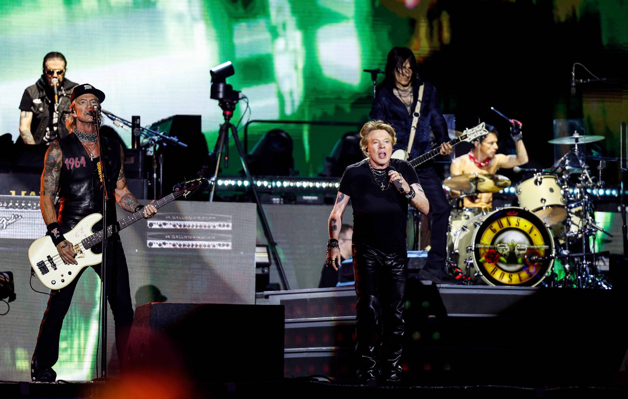 Watch Guns N’ Roses play ‘Bad Apples’ for first time in 35 years in São Paulo