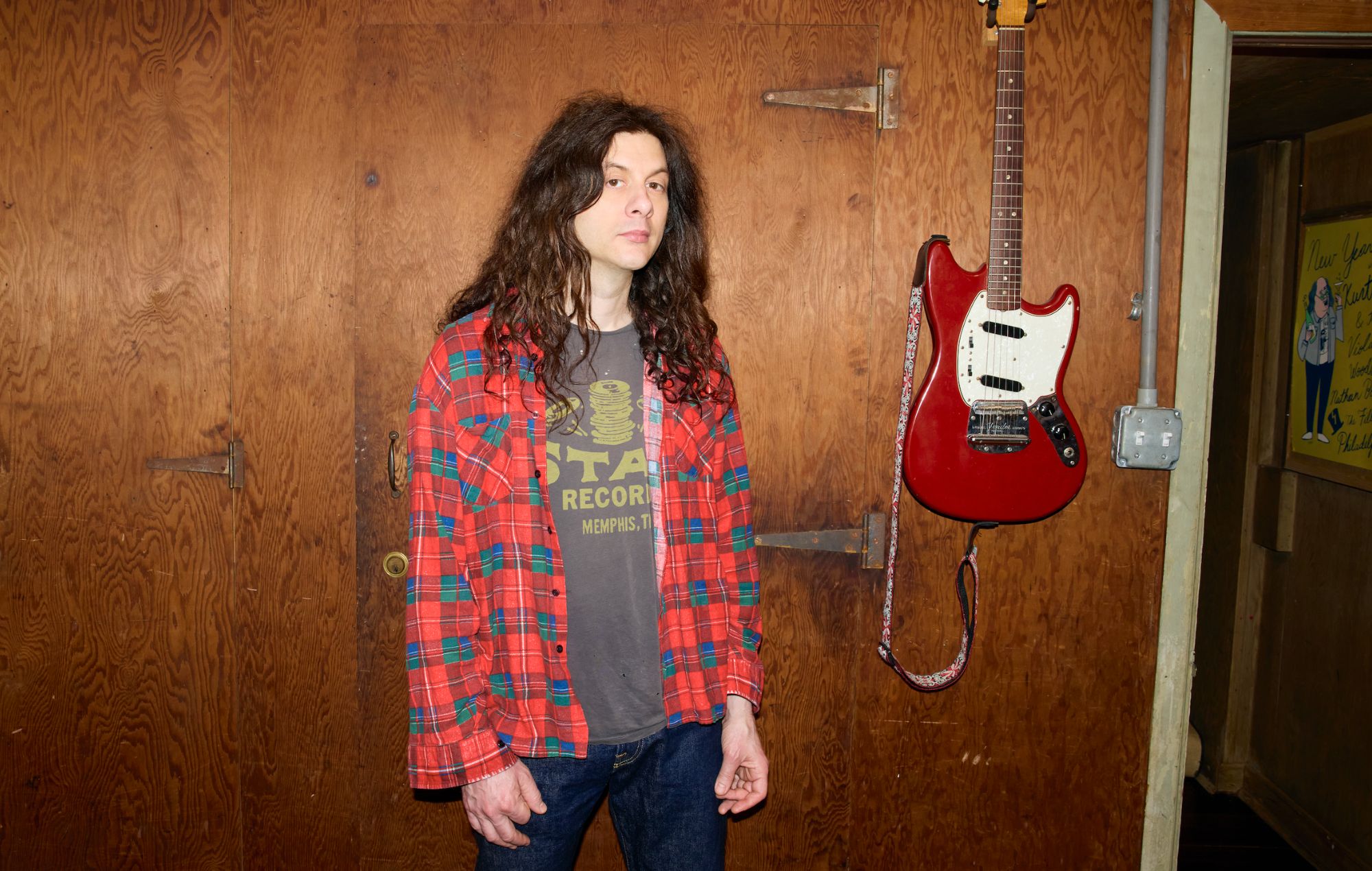 Kurt Vile announces new album ‘Philadelphia’s Been Good To Me’ with atmospheric ‘Chance To Bleed’ and 2026 UK, European and North American tour