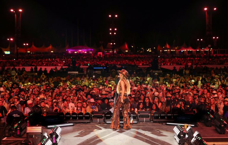 High winds prompt temporary evacuation at Stagecoach Festival