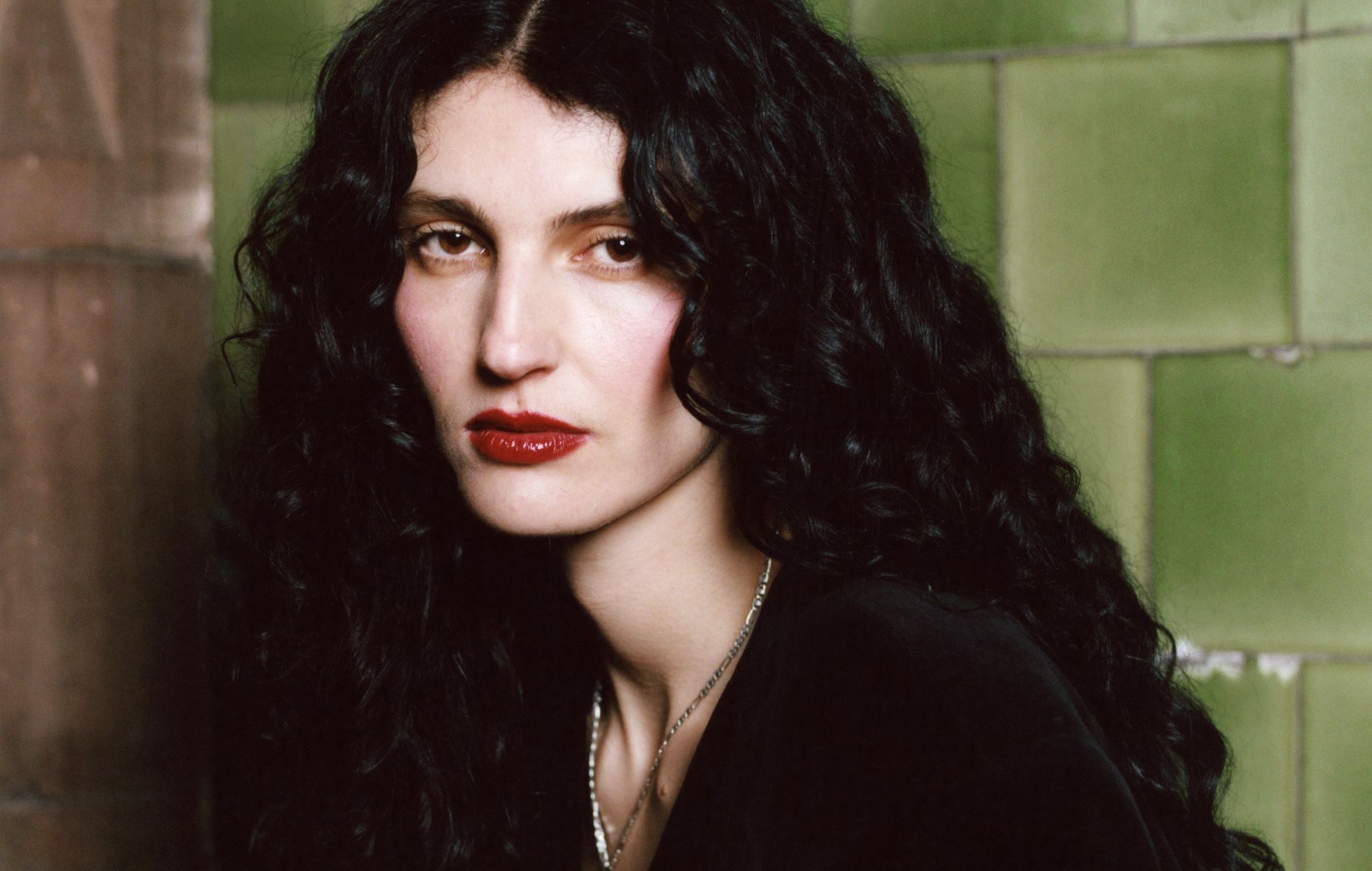 Lucia & The Best Boys announce new album ‘Picking Petals’ with tender single ‘You Look Like Somebody In Love’