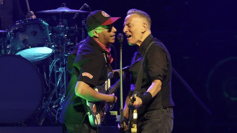 “The America that I’ve written about for 50 years is currently in the hands of a corrupt, incompetent, racist, reckless, and treasonous administration.” Bruce Springsteen launches his fiercest attacks yet against “criminal clown” Donald Trump