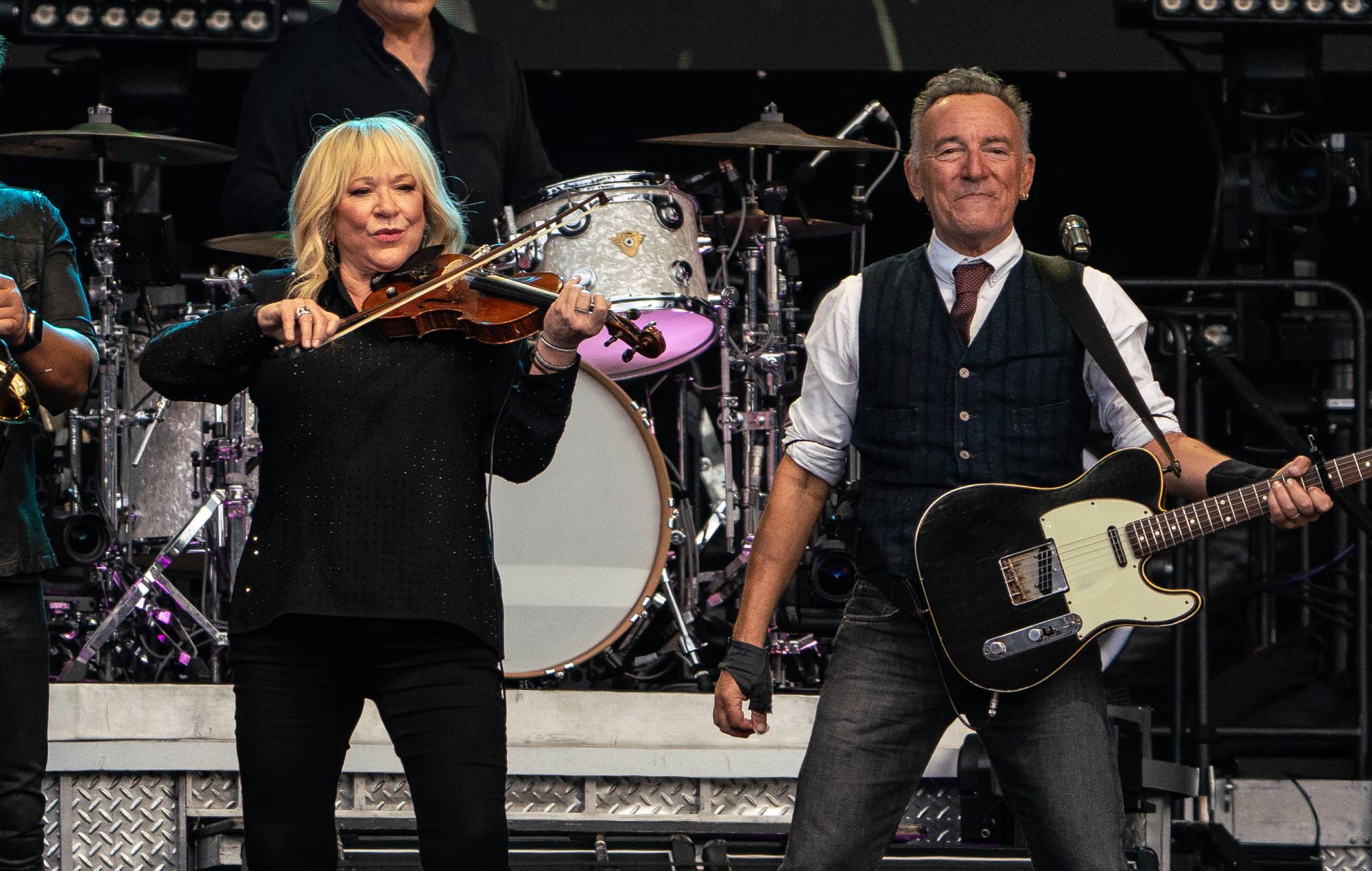 Suki Lahav, former violinist with Bruce Springsteen And The E Street Band, dies aged 74