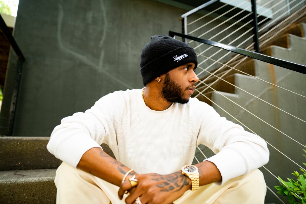 6LACK Reveals The Meaning Behind His New Album Title ‘Love Is The New Gangsta’