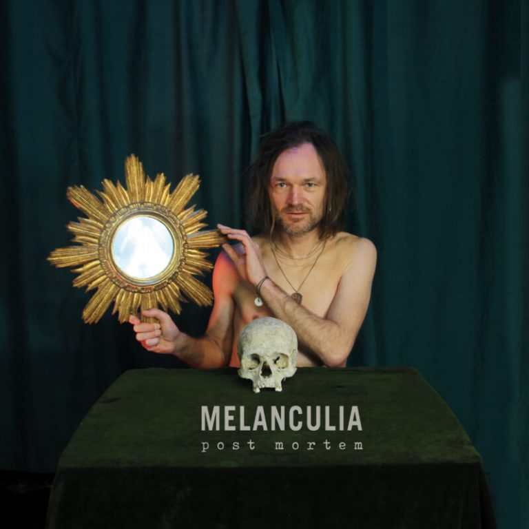 “Old Sister Moon, Take My Tears With You” — Melanculia Turns Loss into Nocturnal Gothic Folk on “post mortem”