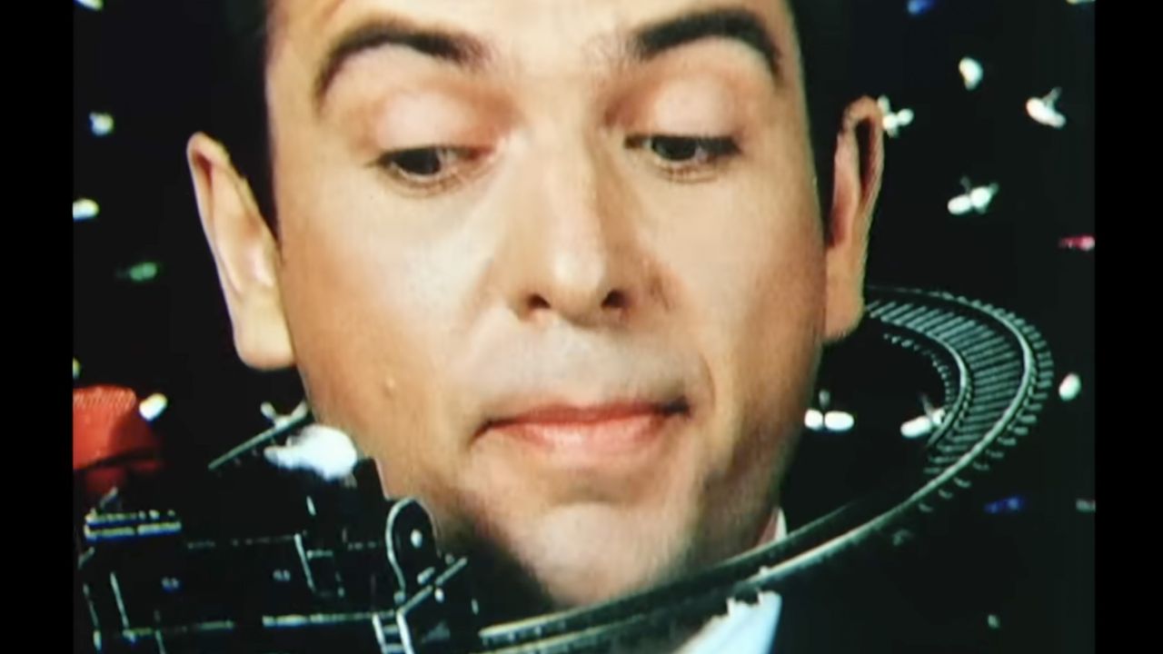 “It was the end of me being a cult artist at the fringes of the mainstream”: Peter Gabriel, Sledgehammer and So, and why he had to be nailed inside a barn to finish the album