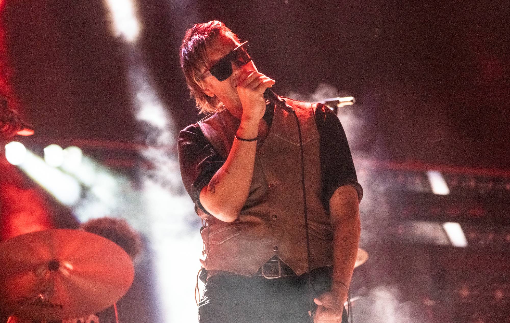 Watch The Strokes give ‘Falling Out Of Love’ its live debut on ‘The Late Show’ without Nick Valensi