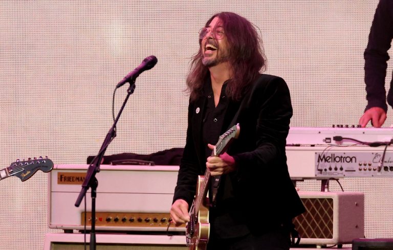 Watch Foo Fighters play atmospheric version of ‘Window’ on ‘Colbert’