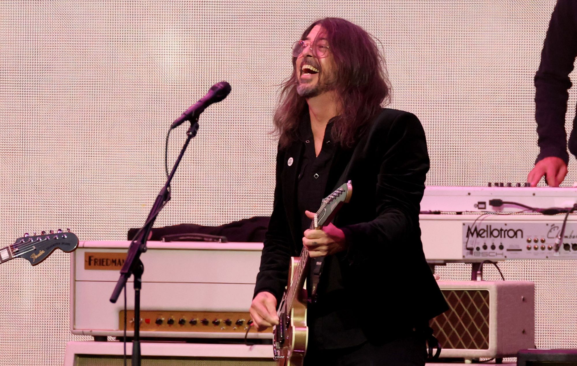 Watch Foo Fighters play atmospheric version of ‘Window’ on ‘Colbert’