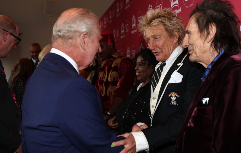 Rod Stewart says to King Charles on Donald Trump: “You put that little ratbag in his place”