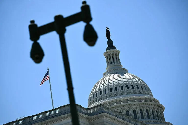 Senate Debates DOJ Fund, Okays $70B Immigration Bill