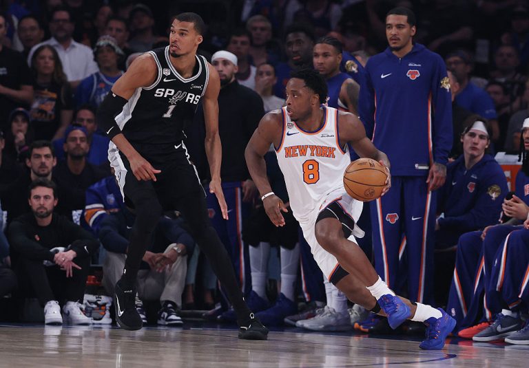 Spurs Ban Out-Of-Town Knicks Fans From Buying Game 5 Tickets