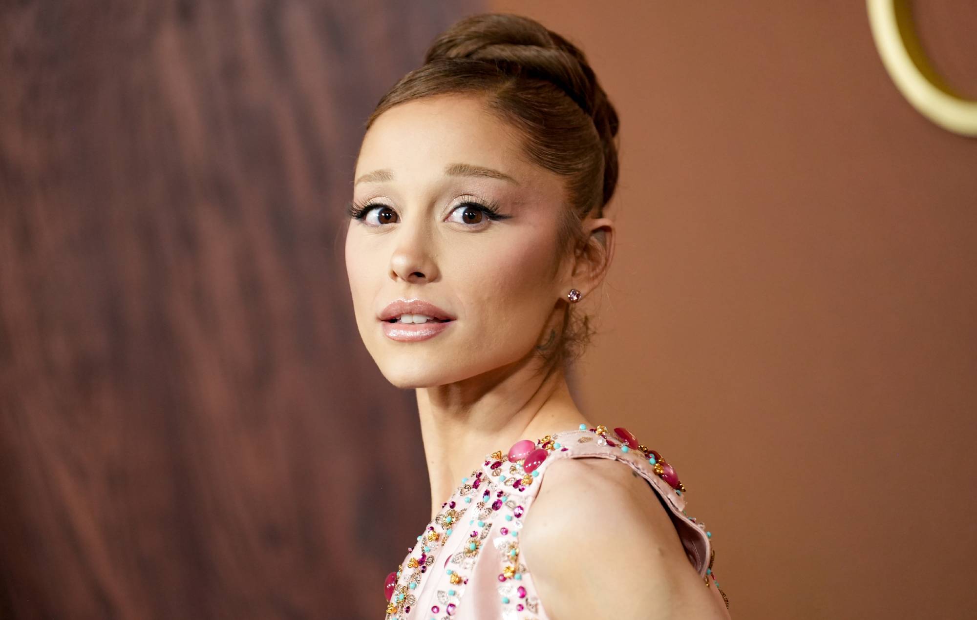 Ariana Grande reveals full ‘Petal’ tracklist