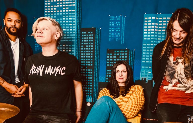Johnny Foreigner return with new album ‘Forwards!’ and thrashing single ‘The New Navigation’ ahead of UK tour