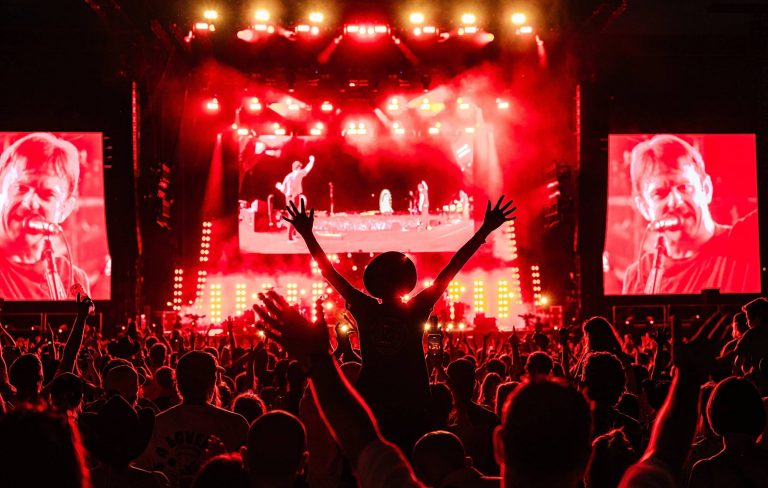 Watch Kings Of Leon headline first ever State Fayre Festival: “It feels like coming home”