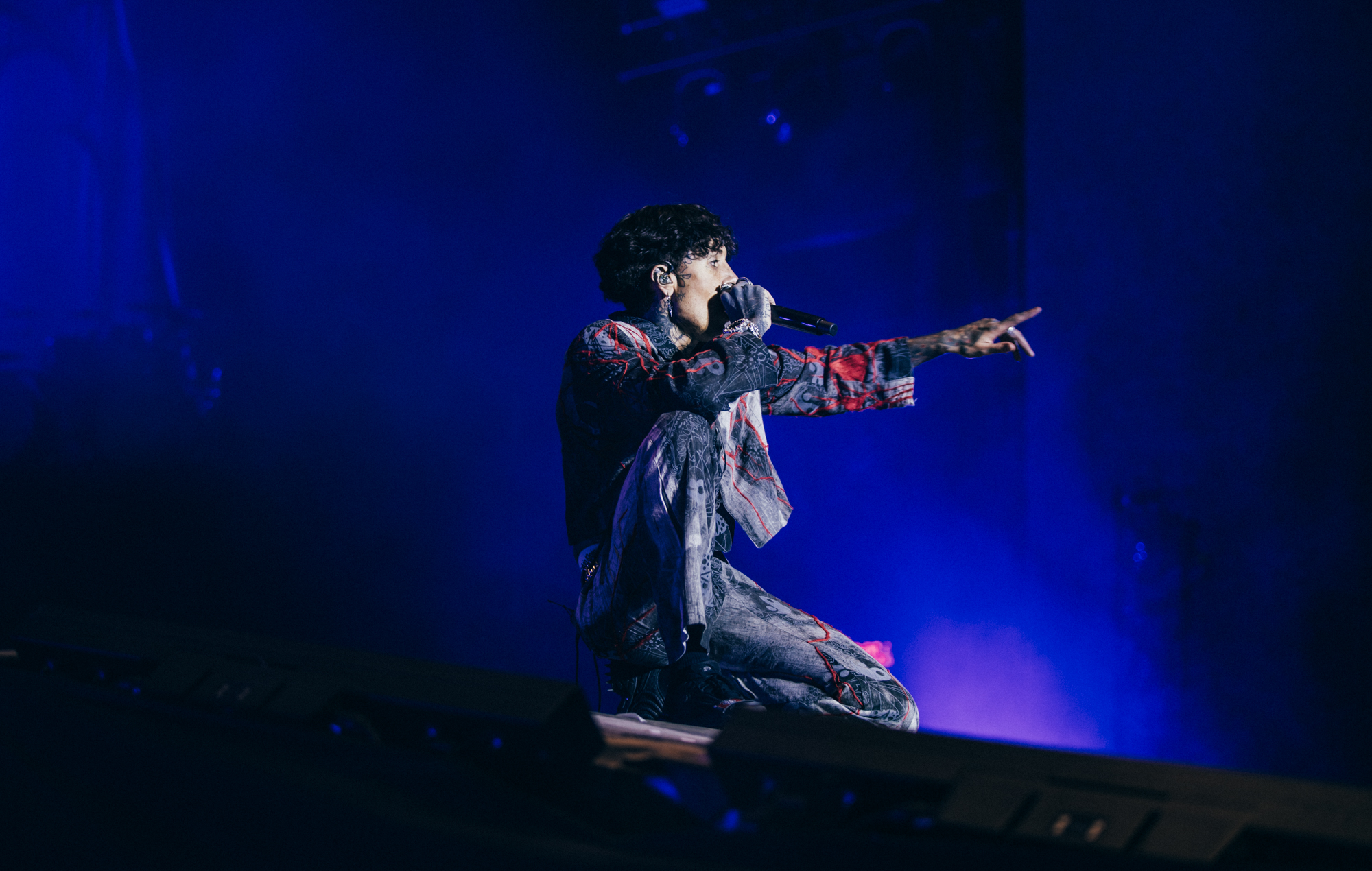 Watch Bring Me The Horizon play ‘Antivist’ with Lorna Shore’s Will Ramos at Hellfest
